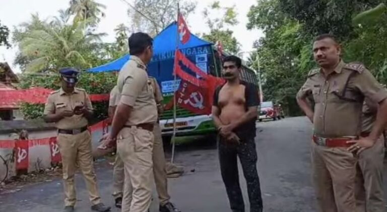 സ്വകാര്യ ബസിന് മുന്നിൽ നാട്ടിയ കൊടി ഊരിയെടുക്കാൻ ശ്രമിച്ച ബസുടമയെ സിഐടിയു പ്രവർത്തകർ മർദിച്ചു