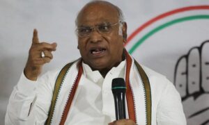 ‘രാജ്യം ബാലറ്റ് പേപ്പറിലേക്ക് മടങ്ങണം; ബിജെപി വിജയം നേടിയത് തെരഞ്ഞെടുപ്പുകള്‍ അട്ടിമറിച്ച് ‘: മല്ലികാര്‍ജുന്‍ ഖര്‍ഗെ