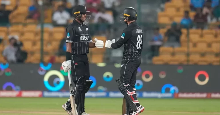 സെ​മി പ്ര​തീ​ക്ഷ നി​ല​നി​ർ​ത്തി കി​വീ​സ്, പാകിസ്ഥാന്റെ സെമി സാധ്യത അടയുന്നു