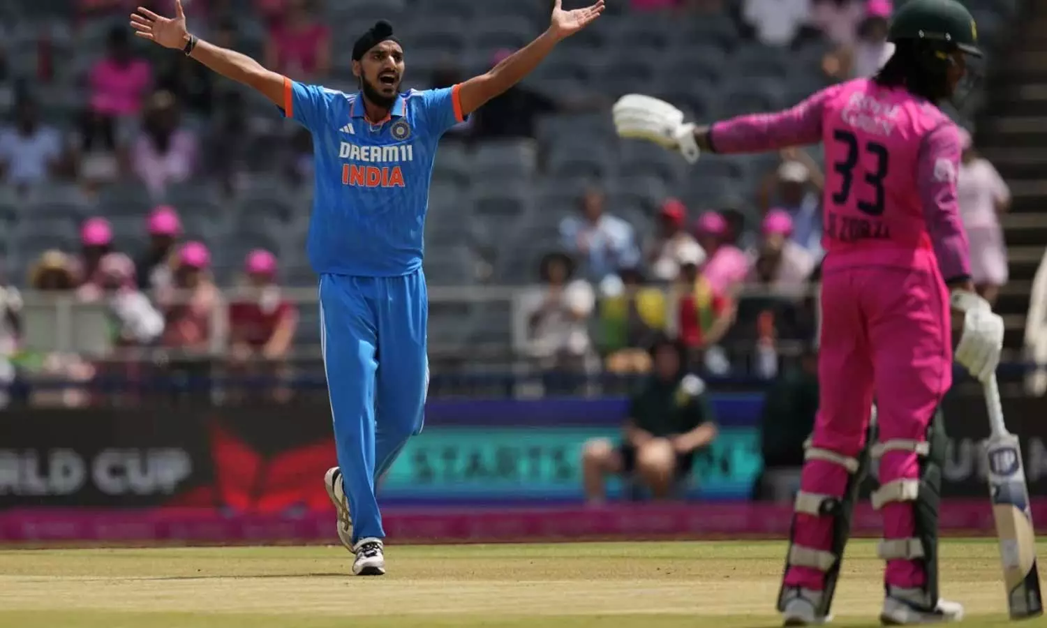 വാ​ണ്ട​റേ​ഴ്സി​ൽ ത​ക​ർ​ന്ന​ടി​ഞ്ഞ് ദ​ക്ഷി​ണാ​ഫ്രി​ക്ക, 116നു ​പു​റ​ത്ത്