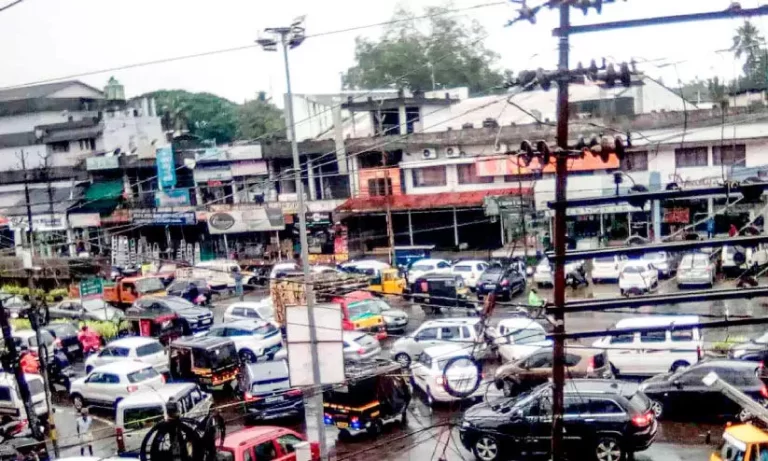 മൂവാറ്റുപുഴ, കോതമംഗലം ബൈപാസുകൾക്ക്‌ 30 മീറ്റർ വീതിയിൽ സ്ഥലമേറ്റെടുക്കൽ : അതിർത്തി കല്ലിടൽ ഉടൻ 