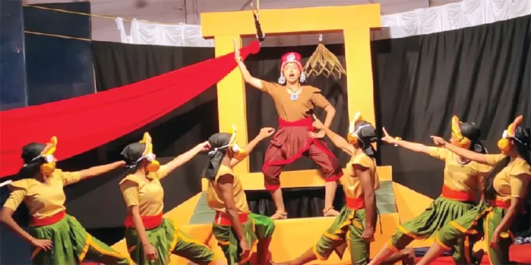 ഇന്ന് കലാശക്കൊട്ട്‌ : സ്വർണക്കപ്പിനായി ഇഞ്ചോടിഞ്ച് പോരാട്ടം ;  കണ്ണൂരും കോഴിക്കോടും തമ്മിൽ ഒറ്റ പോയിന്റ് വ്യത്യാസം