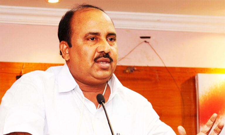 കൊല്ലത്ത് കണ്ണുവെച്ച് ഐഎൻടിയുസി , കോൺഗ്രസ് മത്സരിക്കുന്നതിൽ ഒരു സീറ്റ് വേണമെന്നും  ആവശ്യം