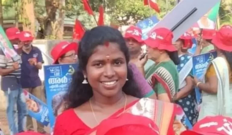 നെടുമ്പാശ്ശേരിയിൽ ഇടതുമുന്നണിക്ക് അട്ടിമറി ജയം, കോൺഗ്രസിന് ഭരണം പോകും