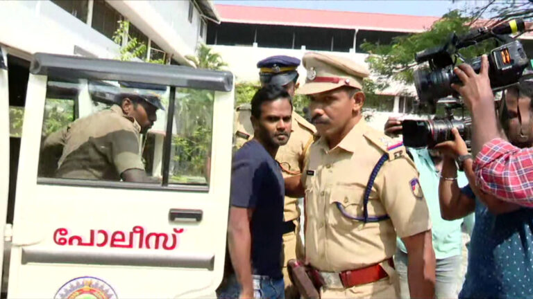 കേരളത്തിൽ ഐഎസ് മാതൃകയിൽ ചാവേറാക്രമണം, റിയാസ് അബൂബക്കറിന്‌ 10 വർഷം കഠിനതടവ്‌
