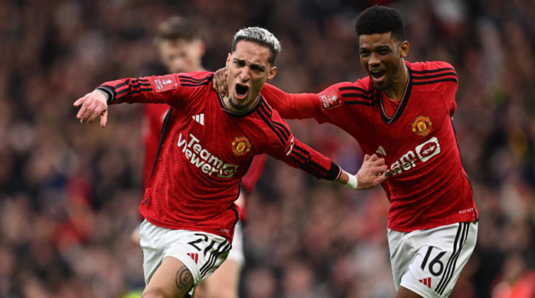 ഓൾഡ് ട്രാഫോഡിൽ യുണൈറ്റഡ് വിജയ​ഗാഥ; ആവേശപ്പോരിൽ ലിവർപൂളിനെ തോൽപ്പിച്ചു