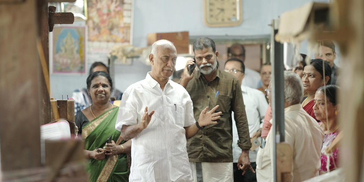 ഭൂമി തട്ടിപ്പ് കേസ് : എളമരം കരീമിന് അറസ്റ്റ് വാറണ്ട്