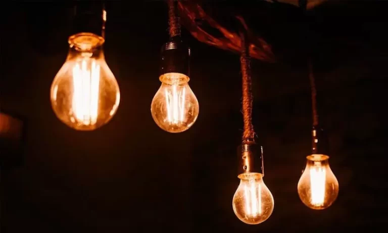 വീണ്ടും ഉയർന്ന്‌  വൈദ്യുതി ഉപയോഗം ; തിങ്കളാഴ്‌ച ആവശ്യമായി വന്നത്‌ 110.56 ദശലക്ഷം യൂണിറ്റ്‌