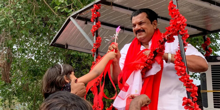 സിപിഎം കൊല്ലം ജില്ലാ സെക്രട്ടേറിയേറ്റിൽ മുകേഷിനും ഇപി ജയരാജനും സിപിഐക്കും രൂക്ഷ വിമർശനം