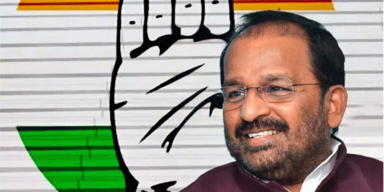 സംഘ്പരിവാറിന് നട തുറന്ന് കൊടുത്തത് ടിഎൻ പ്രതാപനും ജോസ് വള്ളൂരുമാണെന്ന് യൂത്ത് കോൺഗ്രസ്