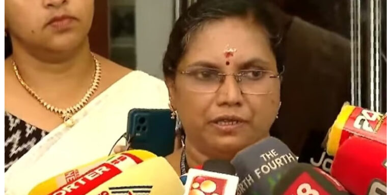 ആറുവര്‍ഷം കൂടി സര്‍വീസ് ഉണ്ട്, പ്രതികാര നടപടി ഉണ്ടാകുമോ എന്ന ആശങ്കയുണ്ടെന്ന് സിസ്റ്റർ അനിത