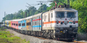 അജ്ഞാതര്‍ സിഗ്നല്‍ കേബിളുകള്‍ മുറിച്ചു; 21 ട്രെയിനുകള്‍ വൈകി