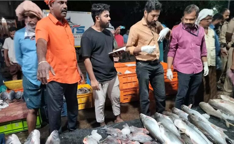 സംസ്ഥാനത്ത് മണ്‍സൂണ്‍ സീസണില്‍ ഭക്ഷ്യസുരക്ഷാ പരിശോധന ശക്തമാക്കി : ആരോഗ്യ മന്ത്രി