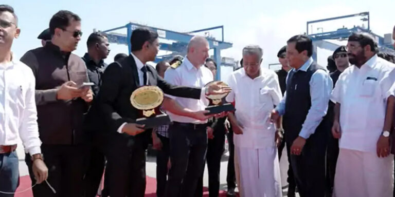 കേന്ദ്രമന്ത്രിയുടെ സാന്നിധ്യത്തിൽ മദർഷിപ്പിനു സ്വാഗതമോതാൻ മുഖ്യമന്ത്രി റെഡി; വിഴിഞ്ഞത് ട്രയൽ റൺ ഉദ്ഘാടനം ഉടൻ