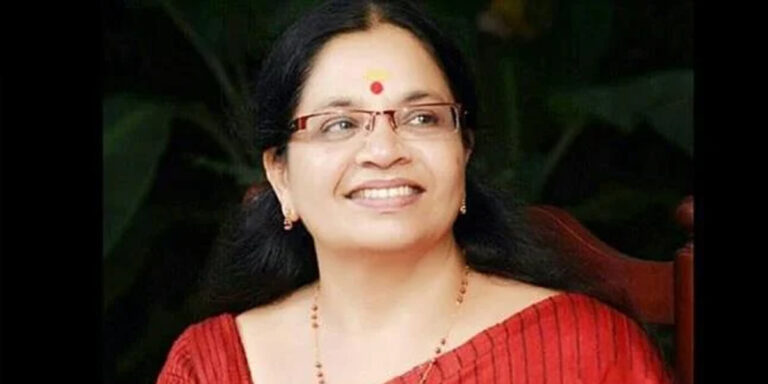 ‘ഡബ്ല്യു സി സി ക്കൊപ്പം നിന്നാൽ അടിക്കും’: ഭാഗ്യലക്ഷ്മിക്ക് ഭീഷണി സന്ദേശം