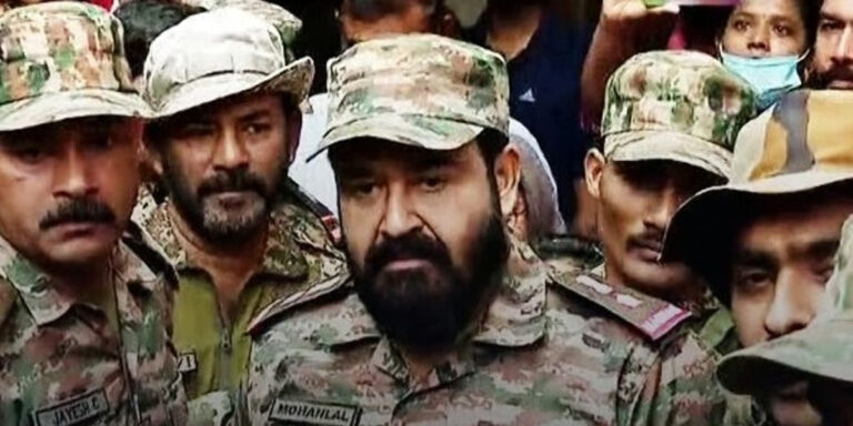 സൈനിക യൂണിഫോമിൽ മോഹൻലാല്‍ ദുരന്തഭൂമിയില്‍