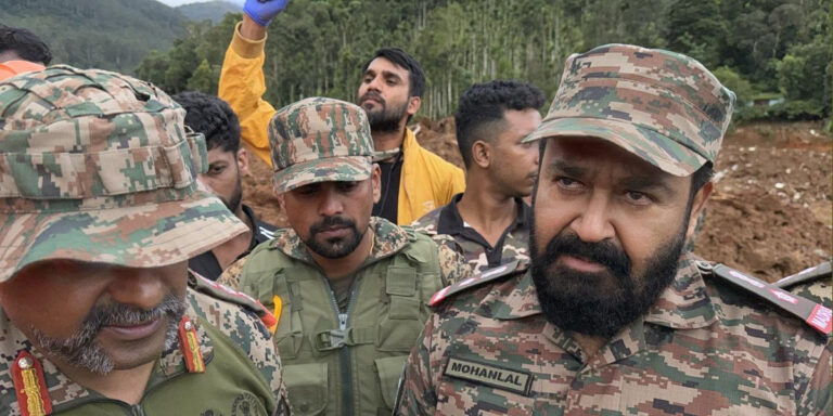 വയനാടിനായി വിശ്വശാന്തി ഫൗണ്ടേഷന്റെ മൂന്ന് കോടി രൂപ സഹായം, വെള്ളാർമല സ്കൂളിൻ്റെ പുനരുദ്ധാരണം ഏറ്റെടുക്കും : പ്രഖ്യാപിച്ച് മോഹൻലാൽ