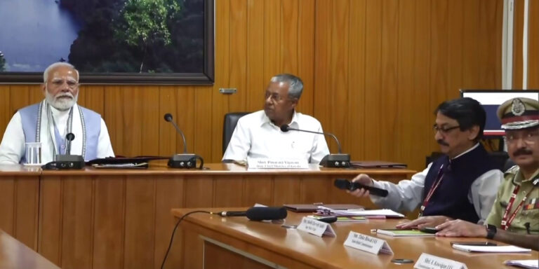 കേരളത്തിനൊപ്പമെന്ന് പ്രധാനമന്ത്രി , വിശദമായ മെമ്മോറാണ്ടം നൽകാൻ സംസ്ഥാന സർക്കാരിന് നിർദേശം