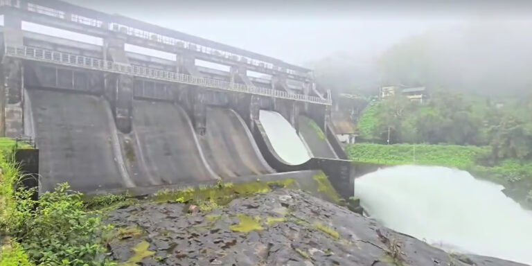 ഷോളയാര്‍ ഡാം തുറന്നു; ചാലക്കുടി പുഴയുടെ തീരത്തുള്ളവര്‍ക്ക് ജാഗ്രതാനിര്‍ദേശം
