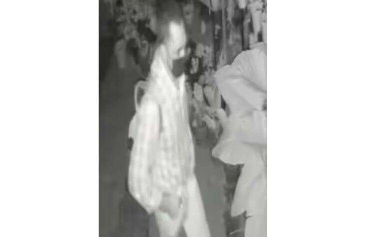 കണ്ണൂർ പുതിയ തെരുവിലെ വീട്ടിൽ നഗ്‌നനായി അജ്ഞാതന്റെ പരാക്രമം