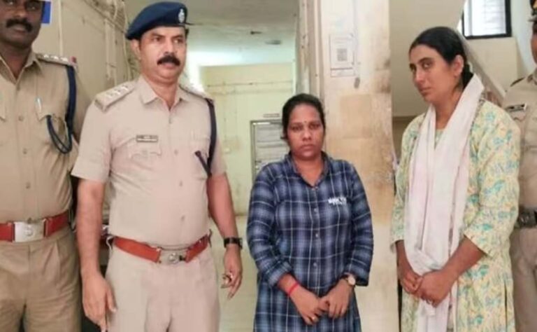 ആധാര്‍കാര്‍ഡ് ക്രിമിനലുകള്‍ ദുരുപയോഗം ചെയ്യുന്നുണ്ടെന്ന് ഭയപ്പെടുത്തി പണം തട്ടിയ കേസില്‍ രണ്ട് യുവതികള്‍ അറസ്റ്റില്‍