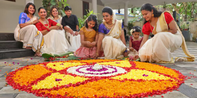 മലയാളികൾക്ക് ഇന്ന് സമൃദ്ധിയുടെ നിറവിൽ തിരുവോണം