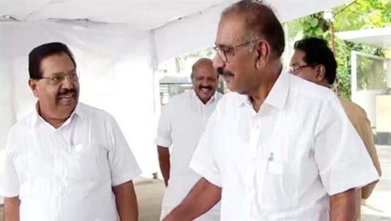 തോ​മ​സ് കെ. ​തോ​മ​സ് കാ​ത്തി​രി​ക്ക​ണം; ശ​ശീ​ന്ദ്ര​നെ ഉ​ട​ൻ മാ​റ്റേ​ണ്ട​ന്ന് മു​ഖ്യ​മ​ന്ത്രി