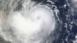 ഇരട്ട ന്യൂനമര്‍ദ്ദം : വരും ദിവസങ്ങളിലും മഴ കനക്കും
