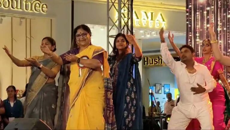 ‘തനിച്ചല്ല നിങ്ങള്‍, ഒപ്പമുണ്ട് ഞങ്ങള്‍’; ഭിന്നശേഷിക്കാര്‍ക്കൊപ്പം നൃത്തം വെച്ച് മന്ത്രി ബിന്ദു