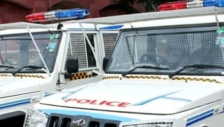 നവരാത്രി ആഘോഷങ്ങള്‍ക്കിടെ നഴ്‌സിങ് വിദ്യാര്‍ഥിനിയുടെ മുടി മുറിച്ചു