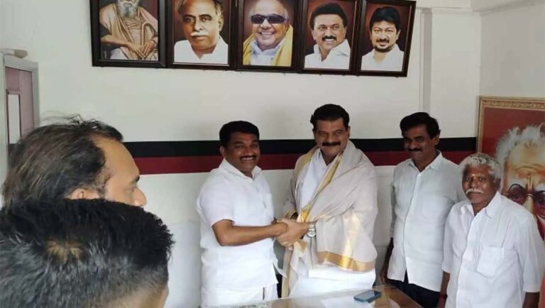 ഡിഎംകെയുമായി സഹകരിച്ചു പ്രവർത്തിക്കാൻ തയ്യാർ : പി.വി അൻവർ