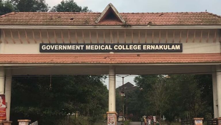 വിനോദയാത്രയിൽ ഭക്ഷ്യവിഷബാധ : 74 സ്പെഷ്യൽ സ്കൂൾ വിദ്യാർഥികൾ ആശുപത്രിയിൽ
