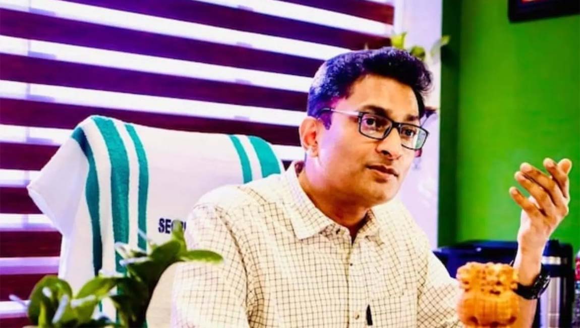 ഐഎഎസ് പോരില്‍ അസാധാരണ നടപടി; ചാര്‍ജ് മെമ്മോയില്‍ ചീഫ് സെക്രട്ടറിയോട് വിശദീകരണം തേടി എന്‍ പ്രശാന്ത്