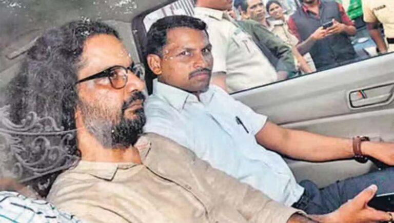 എൽഗാർ പരിഷത് കേസ് : റോണ വിൽസണും സുധീർ ധവാലെക്കും ജാമ്യം