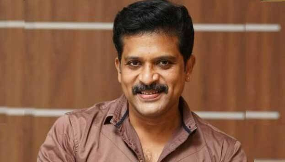 നാലു വയസുകാരിയെ പീഡിപ്പിച്ച കേസ് : കൂട്ടിക്കല്‍ ജയചന്ദ്രനെതിരെ ലുക്കൗട്ട് നോട്ടീസ്