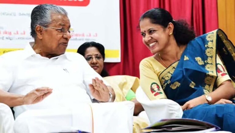 ‘എന്റെ പാഠ പുസ്തകത്തിലെ ഹീറോ സഖാവ് പിണറായി; കോടതീല് കണ്ടിപ്പാ പാക്കലാം’ : പി പി ദിവ്യ