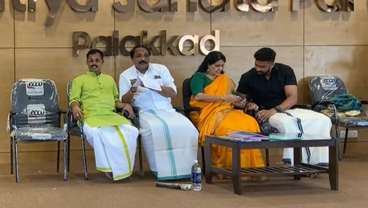 പാലക്കാട് ബിജെപിയില്‍ ആര്‍എസ്എസ് ഇടപെട്ട് സമവായം; പ്രശാന്ത് ശിവൻ ജില്ലാ പ്രസിഡന്റായി ചുമതലയേറ്റു