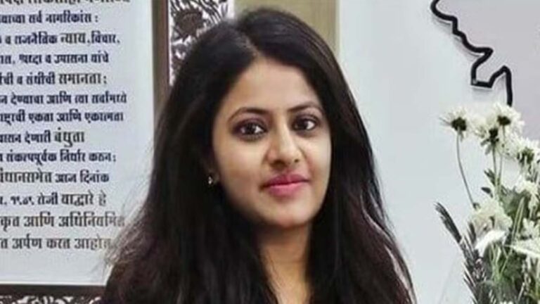 യുപിഎസ്‌സി പരീക്ഷാ തട്ടിപ്പ് : പൂജ ഖേദ്കറുടെ അറസ്റ്റ് തടഞ്ഞ് സുപ്രീംകോടതി