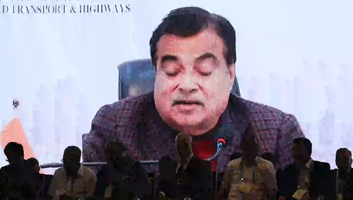 ഇന്‍വെസ്റ്റ് കേരള ഗ്ലോബല്‍ ഉച്ചകോടി : കേരളത്തിന്റെ വ്യവസായ കുതിപ്പിന് കരുത്ത് പകരാന്‍ മൂന്ന് ലക്ഷം കോടി രൂപയുടെ പദ്ധതികള്‍ പ്രഖ്യാപിച്ച് നിതിന്‍ ഗഡ്കരി
