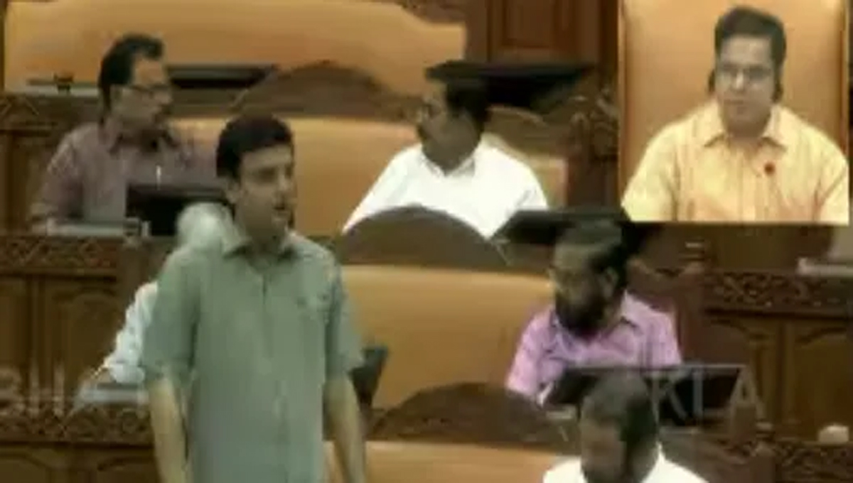 സീപ്ലെയിൻ പദ്ധതി : നിയമസഭയിൽ മന്ത്രി മുഹമ്മദ് റിയാസും രമേശ് ചെന്നിത്തലയും തമ്മിൽ വാക്‌പോര്