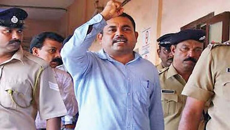 നോവല്‍ പ്രസിദ്ധീകരിക്കാന്‍ അനുമതി നല്‍കണം; ജയിലില്‍ നിരാഹാരസമരത്തിനൊരുങ്ങി മാവോയിസ്റ്റ് രൂപേഷ്
