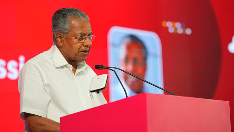 കേരളം വ്യവസായ സൗഹൃദ സംസ്ഥാനമായി മാറി; ഇത് കേരളത്തിന്റെ നേട്ടമെന്ന് പറയാന്‍ ചിലര്‍ക്ക് പ്രയാസം : മുഖ്യമന്ത്രി