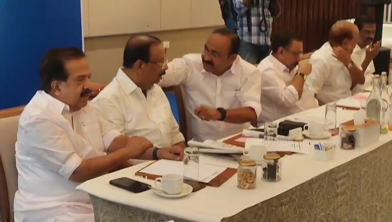 സുധാകരന് പൂർണ്ണ പിന്തുണ; കെപിസിസി പ്രസിഡന്റിനെ മാറ്റേണ്ടതില്ല : നേതാക്കള്‍