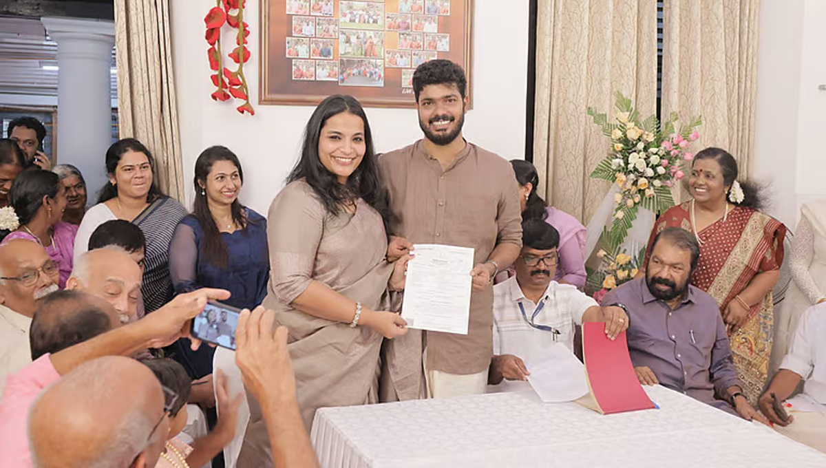 മന്ത്രി ശിവന്‍ കുട്ടിയുടെ മകന്‍ വിവാഹിതനായി; സ്‌പെഷല്‍ മാരേജ് ആക്ട് പ്രകാരം വിവാഹം