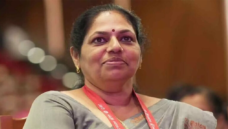 ഓഫർതട്ടിപ്പ് : മഹിളാ കോൺഗ്രസ് നേതാവ് ഷീബ സുരേഷിനെ പത്ത് മണിക്കൂർ ചോദ്യം ചെയ്ത് ഇഡി