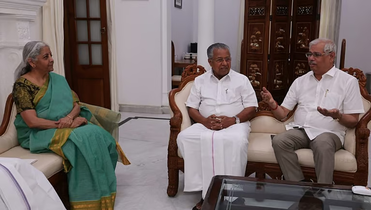 മുഖ്യമന്ത്രി കേന്ദ്രമന്ത്രി നിര്‍മ്മല സീതാരാമനുമായി കൂടിക്കാഴ്ച; വികസനകാര്യങ്ങളില്‍ അനുകൂല സമീപനം വേണമെന്ന് കേരളം