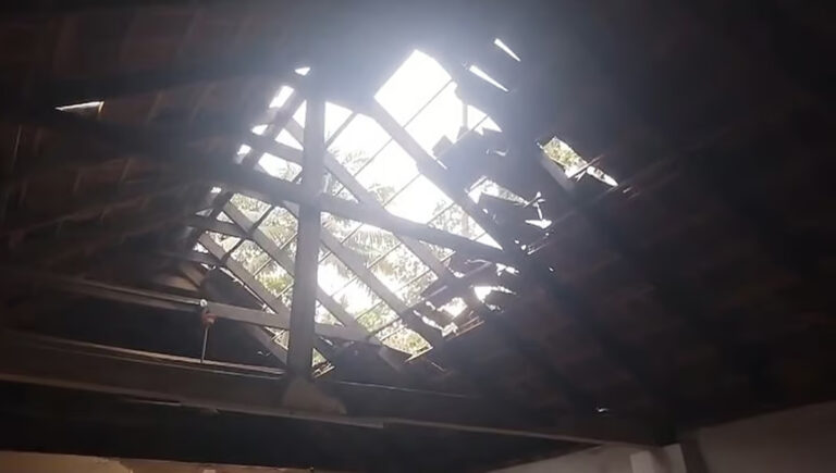 പന്നിയാര്‍കുട്ടിയില്‍ ശക്തമായ കാറ്റിലും മഴയിലും വ്യാപക നാശനഷ്ടം; വീട് തകര്‍ന്നു, സ്കൂളിലെ ഓടുകള്‍ പറന്നു പോയി