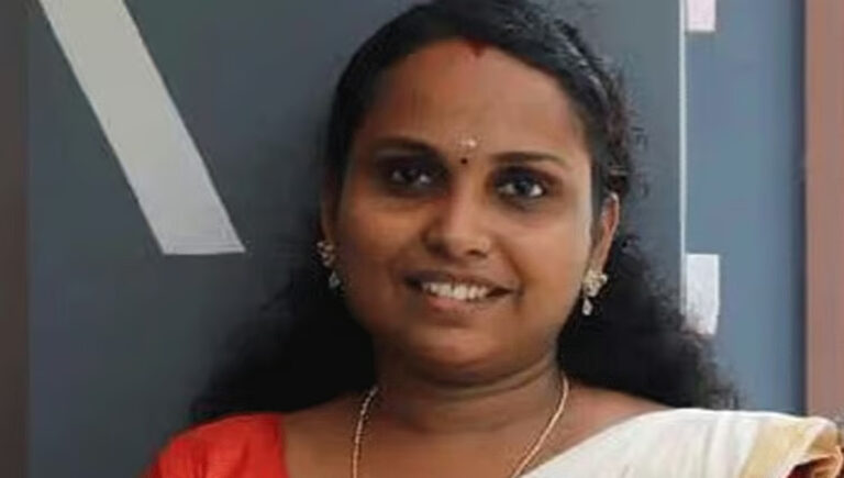 തിരുവനന്തപുരത്ത് യുവ ഡോക്ടര്‍ ശുചിമുറിയില്‍ കഴുത്തറുത്ത് മരിച്ചനിലയില്‍