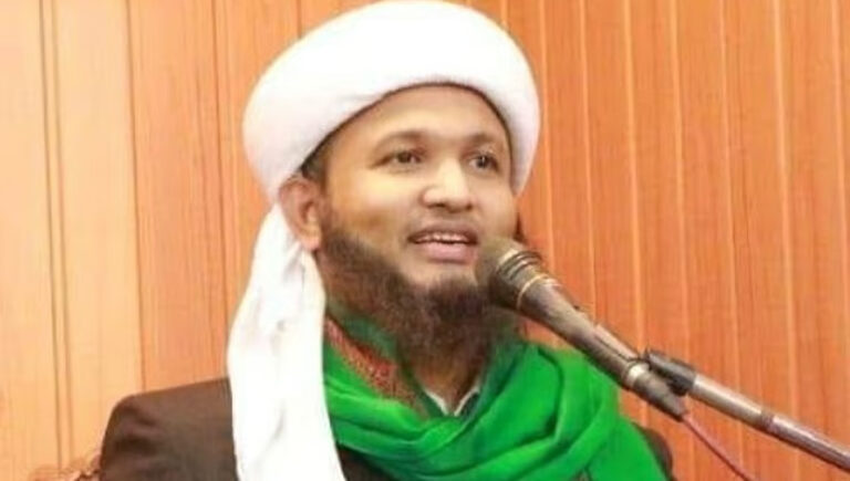 ‘ആശുപത്രിയില്‍ തന്നെ പ്രസവിക്കണമെന്ന് നിയമമുണ്ടോ?; പള്ളിയില്‍ പോകണ്ടെന്ന് പറയാനും ഇക്കൂട്ടര്‍ മടിക്കില്ല’; എപി വിഭാഗം നേതാവ്