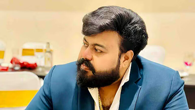 വ്ളോഗര്‍ മുകേഷ് എം നായര്‍ക്കെതിരെ പോക്സോ കേസ്